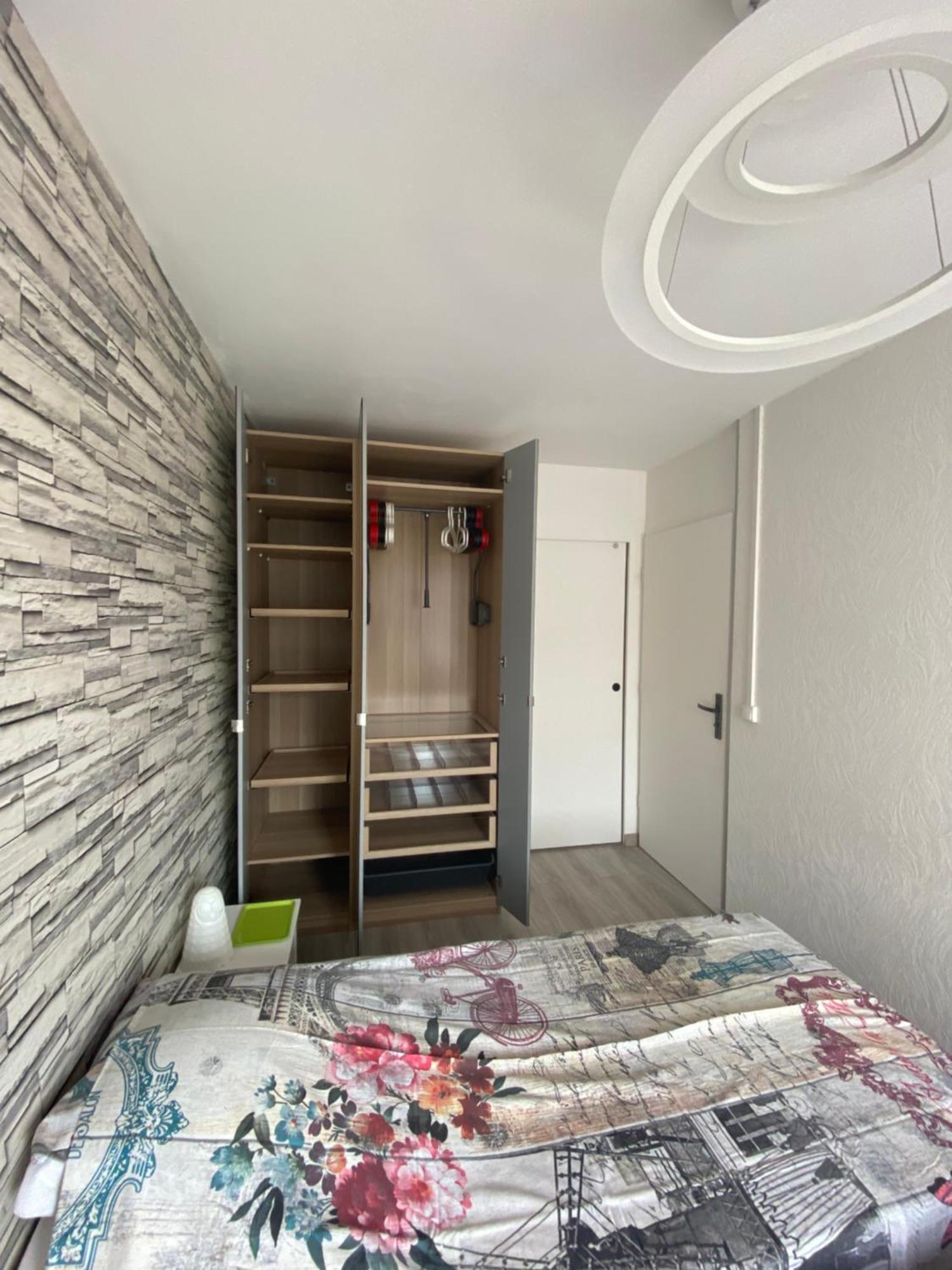 Victoria-T2-41M2-Balcon, Wifi, Linge, Produits, Menage Inclus Apartment Reims Exterior photo