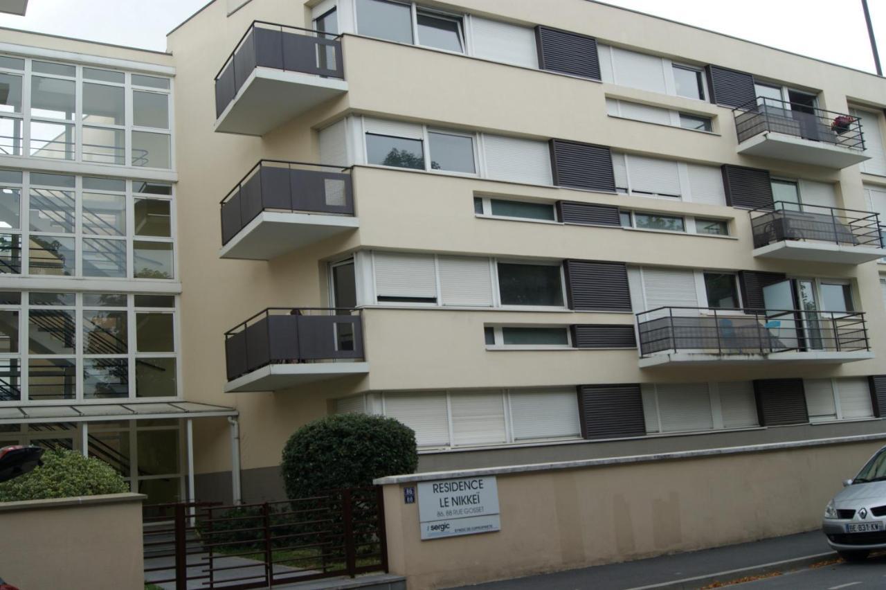 Victoria-T2-41M2-Balcon, Wifi, Linge, Produits, Menage Inclus Apartment Reims Exterior photo